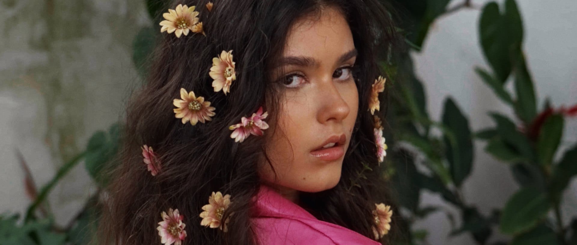 Flowers in hair — Nx 3-Strip v3.0